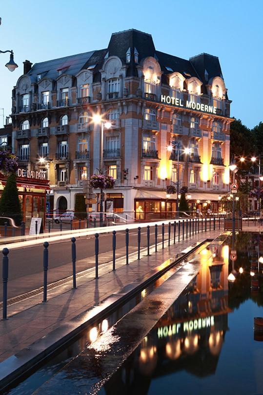 Hotel Moderne Arras Esterno foto